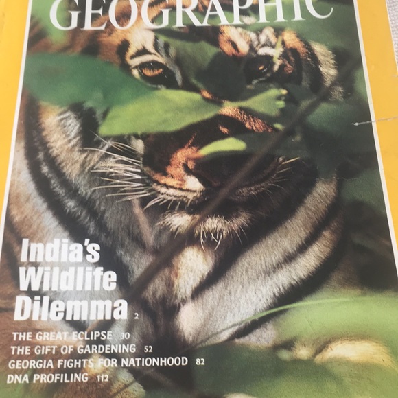 National Geographic Vol. 181 No. 5 May 1992 - Picture 3 of 14